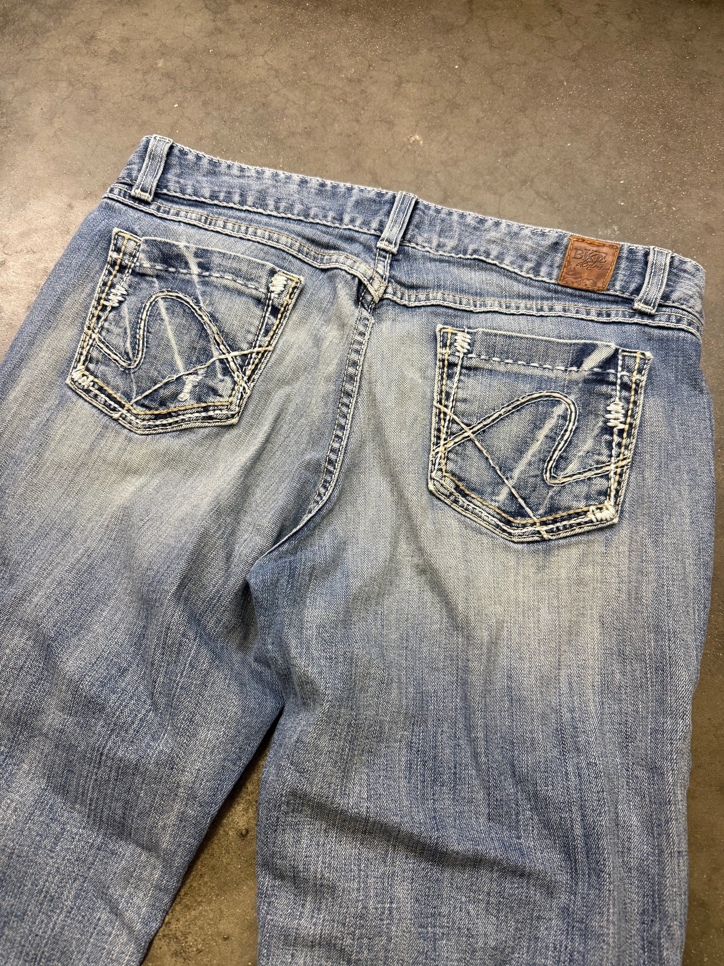 Y2K BKE Capri’s ✨