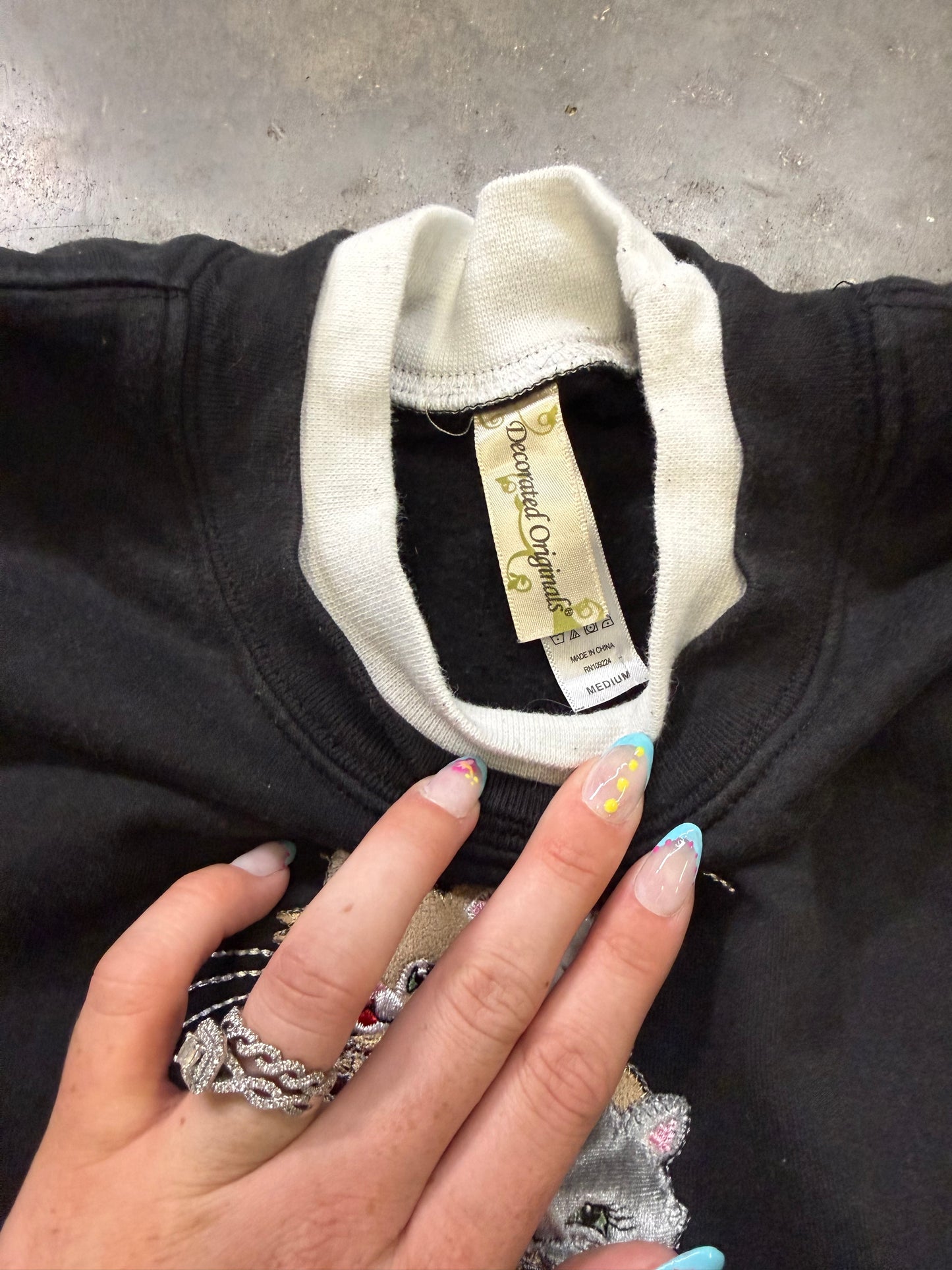 Vintage Cat Crewneck 🐈‍⬛