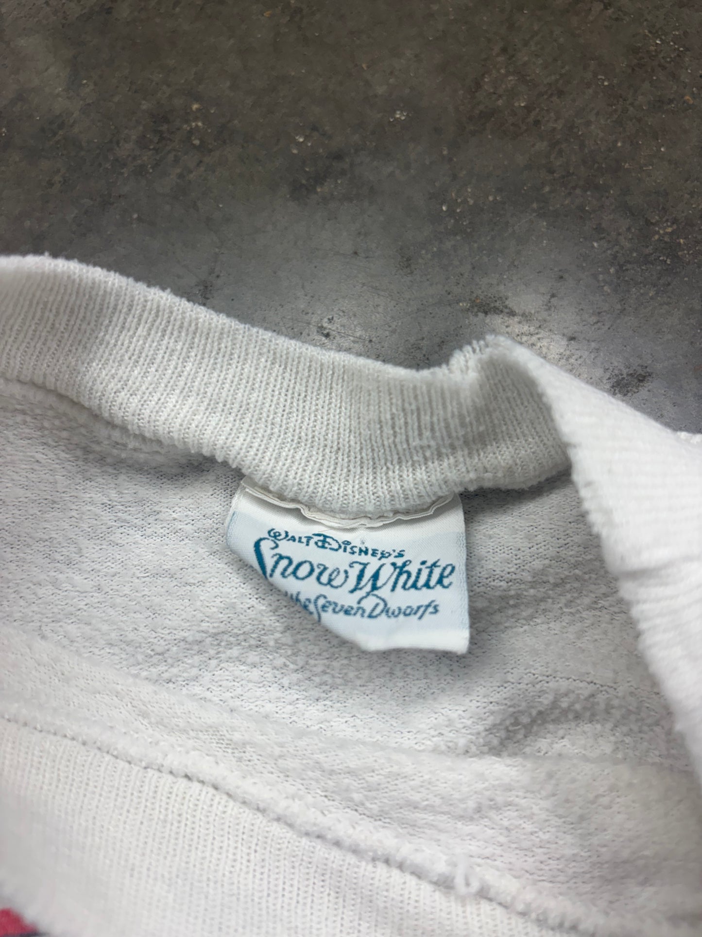 90’s Snow White Crewneck
