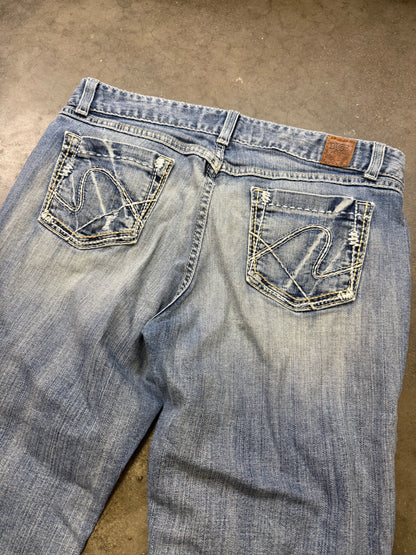 Y2K BKE Capri’s ✨