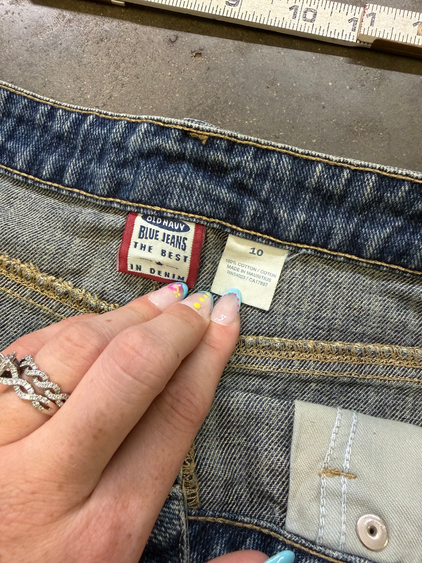 2000’s Old Navy Mini Skirt 🌟