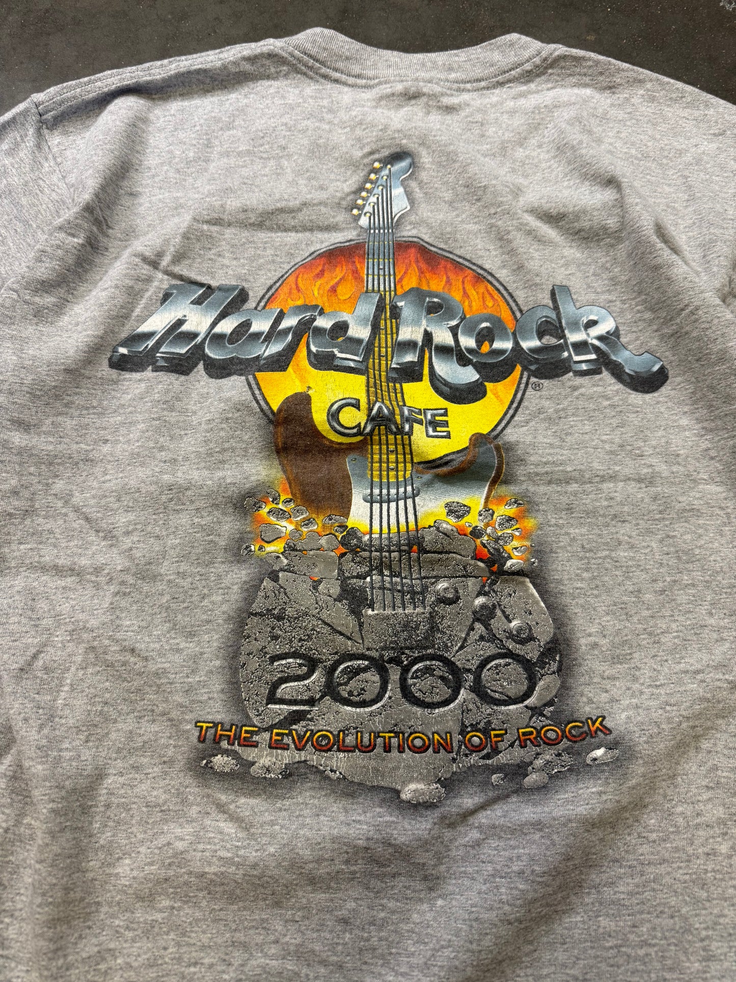 2000’s HardRock Cafe Tee 🎸