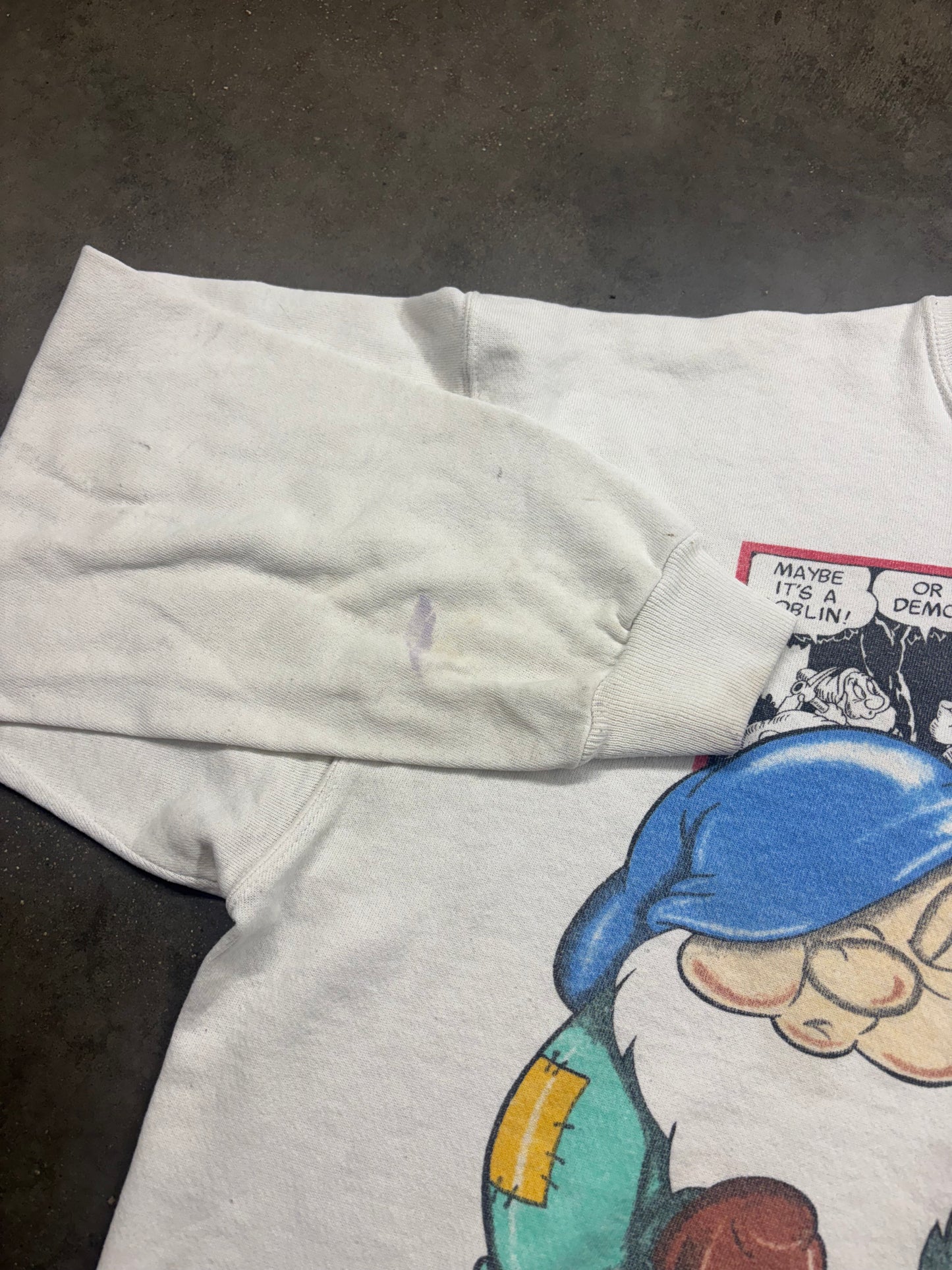 90’s Snow White Crewneck