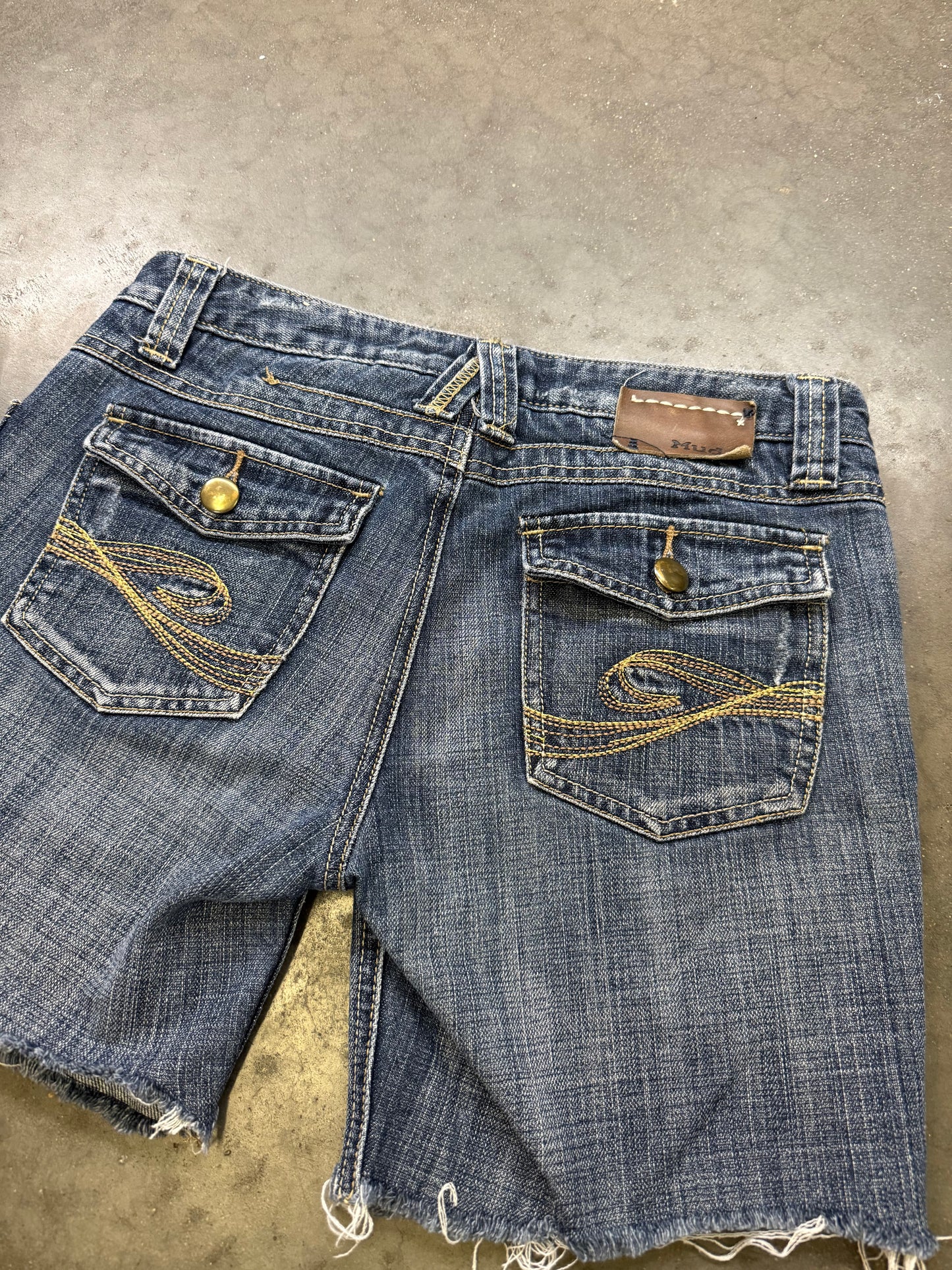 2000’s Mudd Jean Shorts 🌟