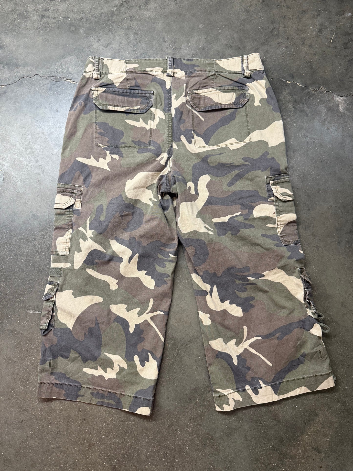 Fashion Bug Cargo Capri’s