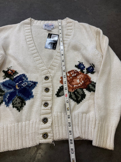 Vintage Knitted Floral Sweater 💐