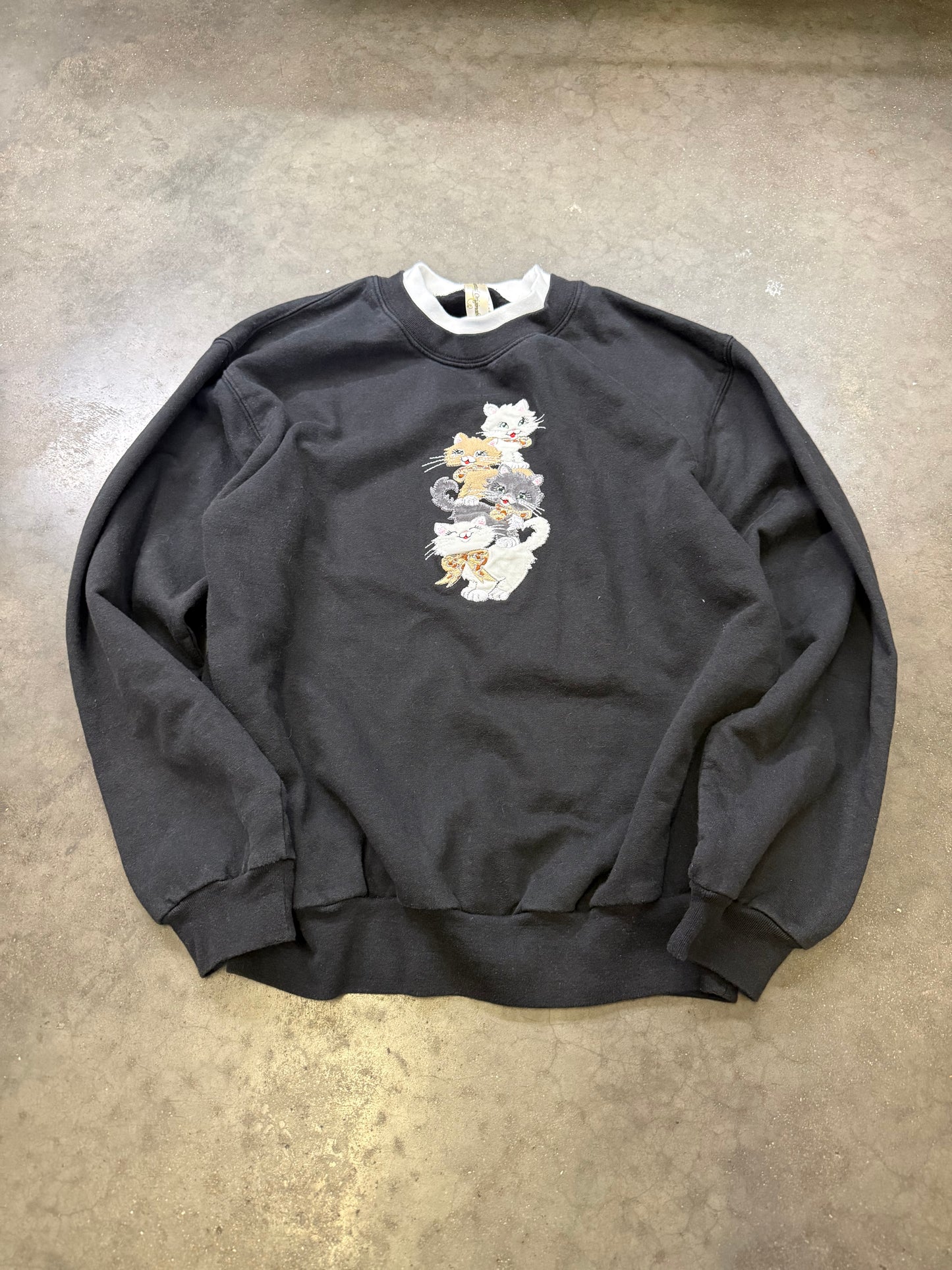 Vintage Cat Crewneck 🐈‍⬛